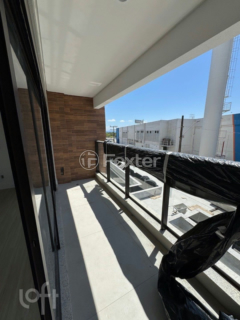 Image 10 - 817383