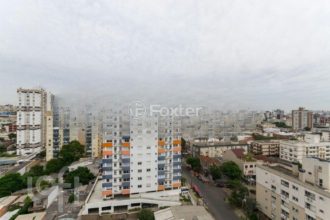Image 15 - 817428
