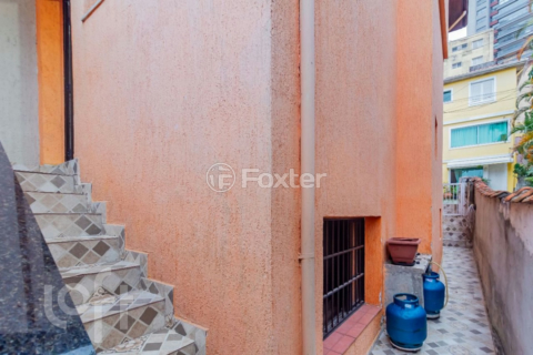 Image 36 - 817468