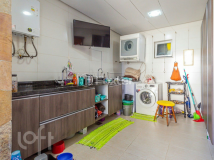Image 3 - 817480