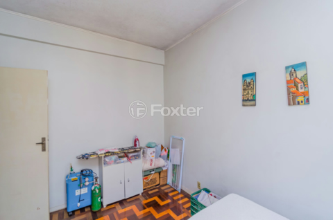 Image 8 - 817577
