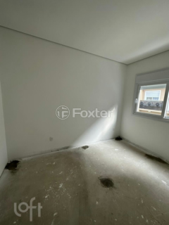 Image 6 - 817587