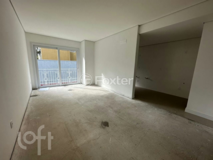 Image 10 - 817587