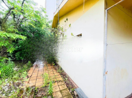 Image 32 - 817693