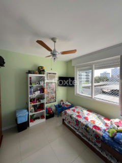 Image 4 - 817802