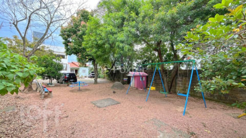 Image 4 - 817862