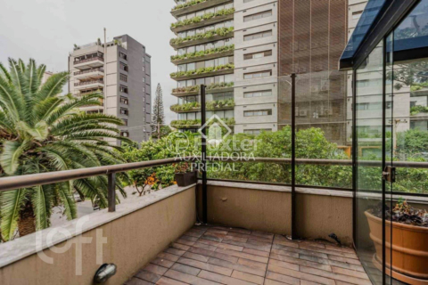 Image 7 - 818297
