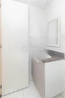 Image 10 - 818354