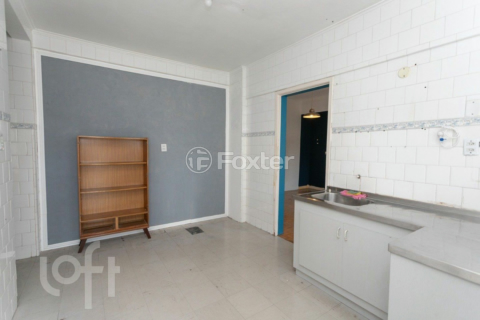 Image 37 - 818412