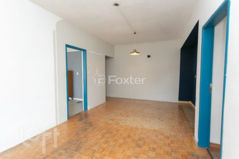 Image 3 - 818412