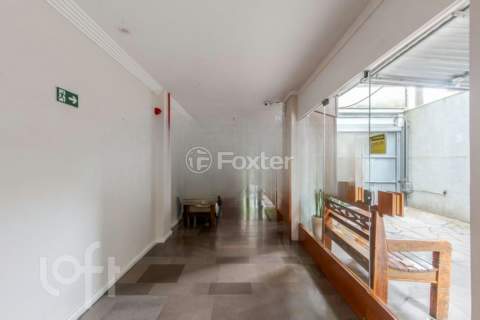 Image 34 - 818412