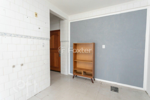 Image 6 - 818412