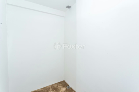 Image 33 - 818524