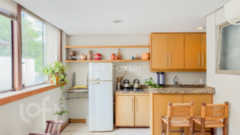 Image 36 - 818600