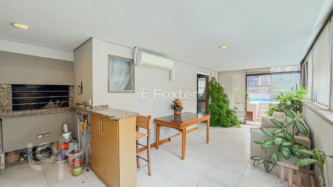 Image 39 - 818600