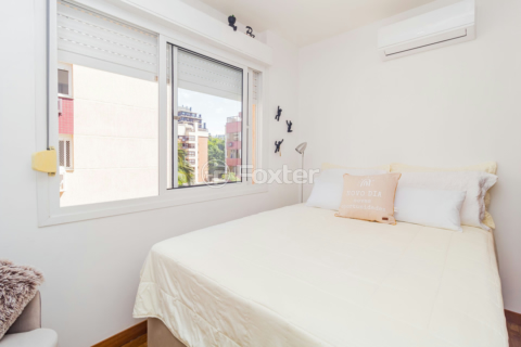 Image 7 - 818710