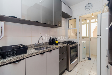 Image 19 - 818710