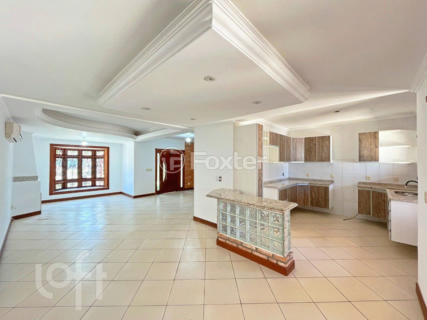 Image 1 - 818725