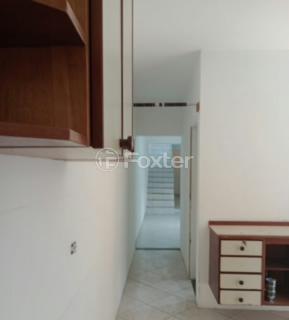 Image 3 - 818811