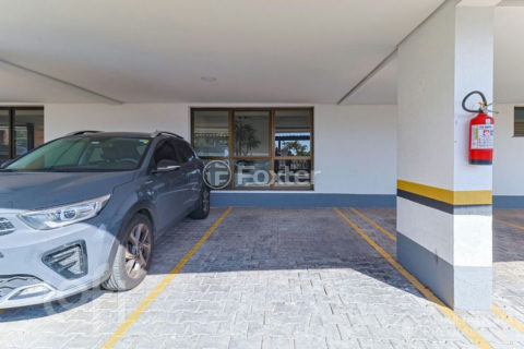 Image 29 - 818837