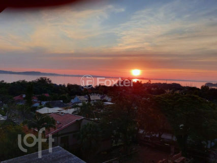 Image 3 - 818837