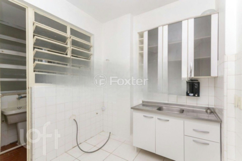 Image 3 - 818922