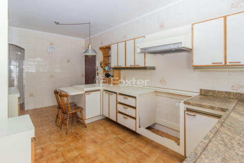Image 34 - 819130