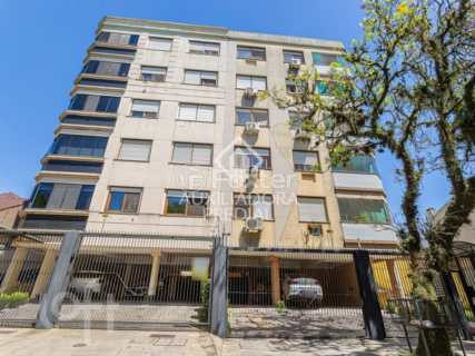 Image 19 - 819210