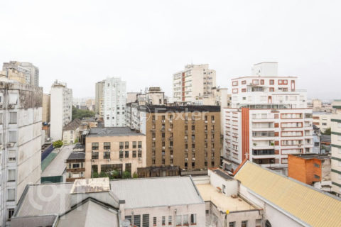 Image 11 - 819336