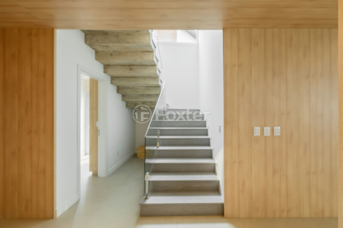 Image 18 - 819443