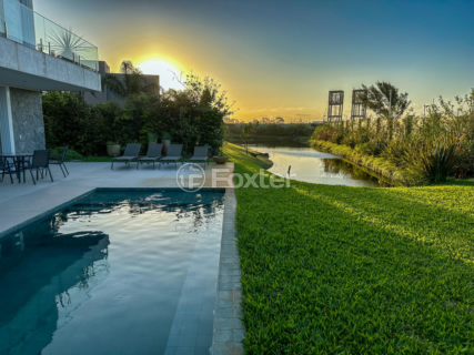 Image 1 - 819443