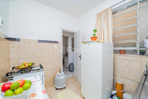 Image 11 - 8195