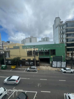 Image 11 - 819596