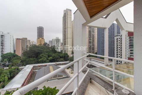 Image 23 - 819609
