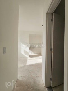 Image 11 - 819770