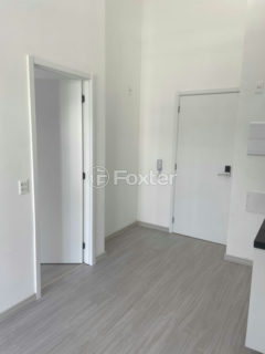 Image 2 - 819886