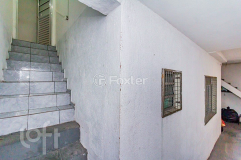 Image 35 - 819933