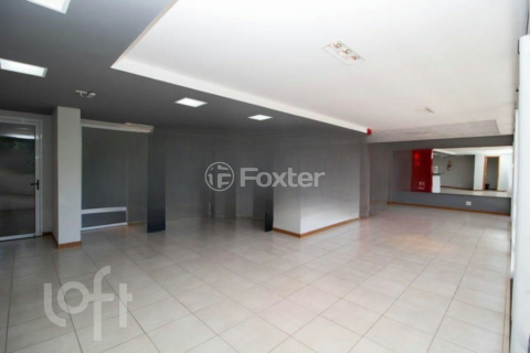 Image 21 - 820304