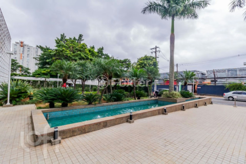 Image 32 - 820677