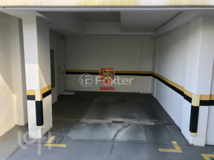 Image 33 - 820973