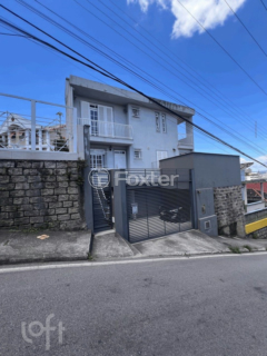 Image 8 - 821092