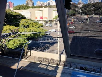 Image 7 - 821300