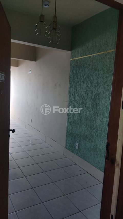 Image 3 - 821723