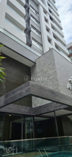 Image 32 - 821811