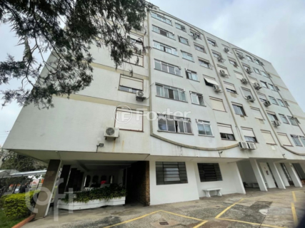 Image 21 - 821927