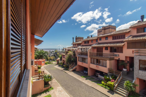 Image 26 - 821930