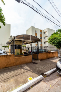 Image 19 - 821982