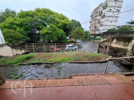 Image 23 - 822506