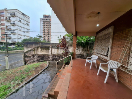 Image 26 - 822506