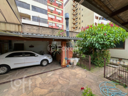 Image 6 - 822881